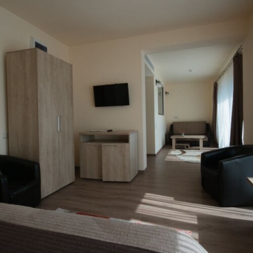 Apartament cu terasă cu vedere spre râu cu 1 camera pentru 3 pers.