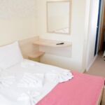 Studio queen 3*** fara AC, cu 2 sezlonguri incluse
