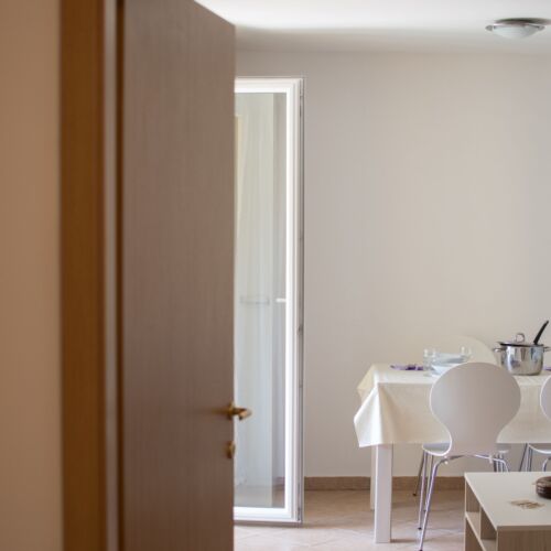 Apartament 4-osobowy z klimatyzacją na parterze z 2 pomieszczeniami sypialnianymi