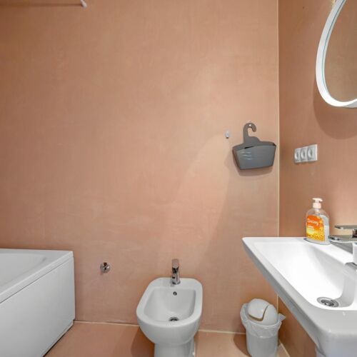 Apartament pentru 4 pers. (se inchirieaza doar integral)