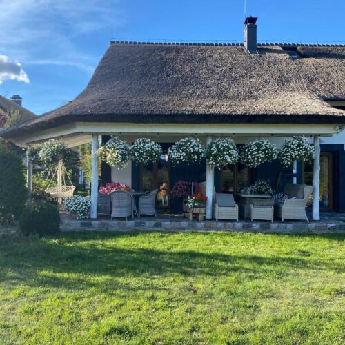 View to the Lake Whole House Holiday Home for 12 Persons