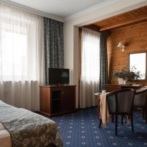Twin Room with LCD/Plasma TV