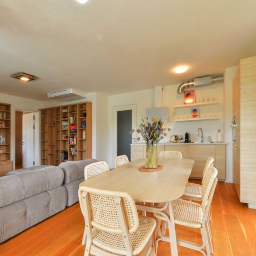 Apartament cu duș cu chicinetă proprie pentru 7 pers.