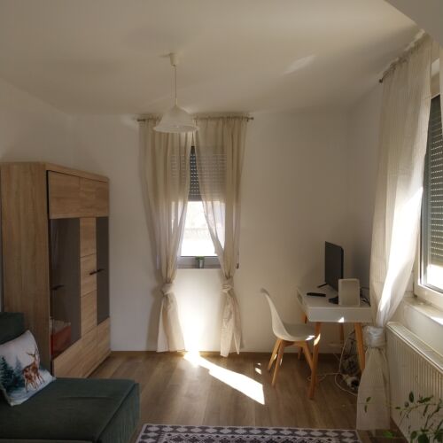 Familie Appartement mit Aussicht auf den Hof