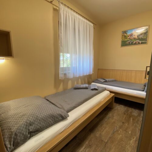 Casă de vară întreaga unitate cu panoramă pentru 6 pers. (se inchirieaza doar integral)