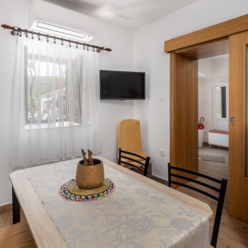 Summer House for 4 Persons