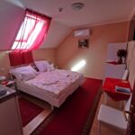 Emeleti síkképernyős tv 2 fős apartman 1 hálótérrel