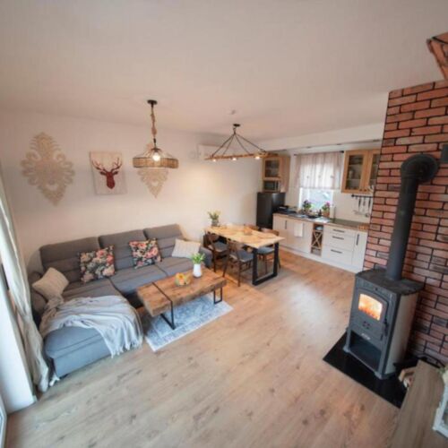 Domek całoroczny 5-osobowy z widokiem na las z widokiem na ogród