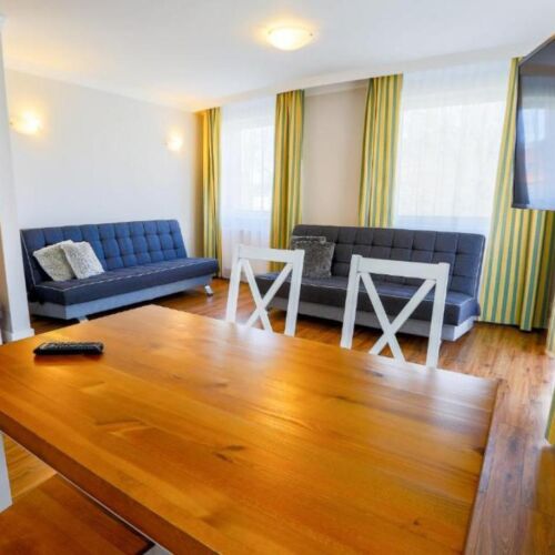 Apartament cu balcon cu 2 camere pentru 4 pers.