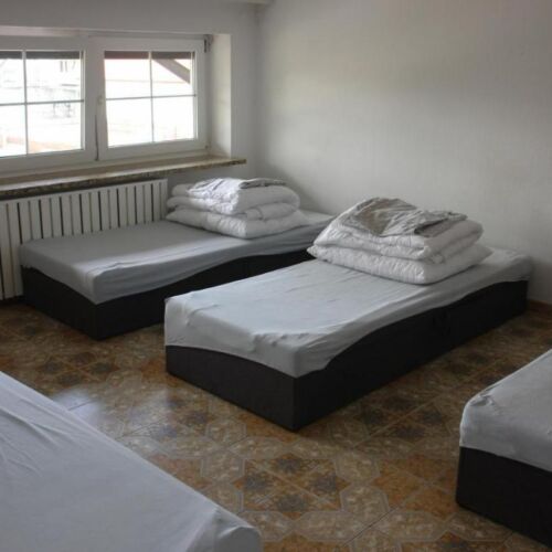 Pokój 4-osobowy na piętrze ze wspólnym aneksem kuchennym