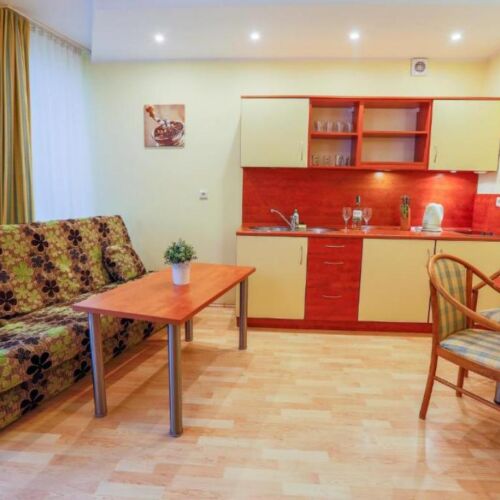 Apartament cu baie lCD TV cu 2 camere pentru 3 pers.