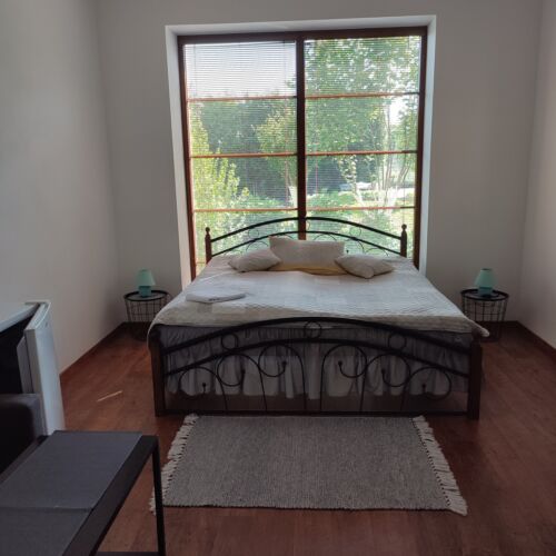 Pokoj s manželskou postelí (s možností přistýlky)