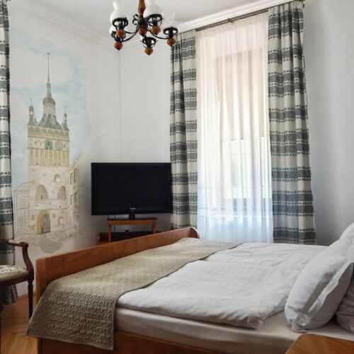 Camera dubla king la etaj