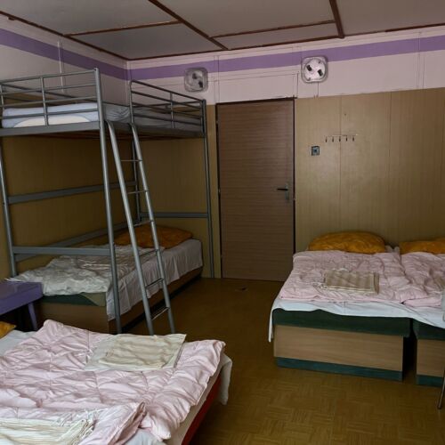 Economy Upstairs 6 Person Room