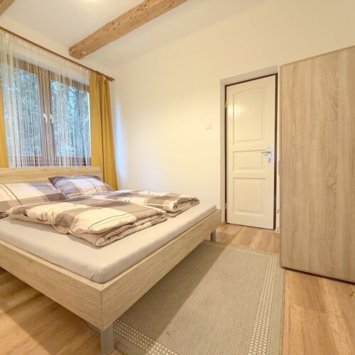 Camera single vip cu bucătărie comună