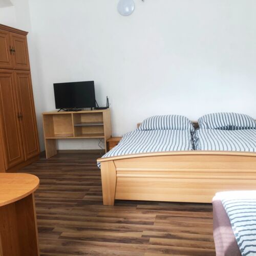 Apartman pro 5 os. s 1 ložnicí (s možností přistýlky)