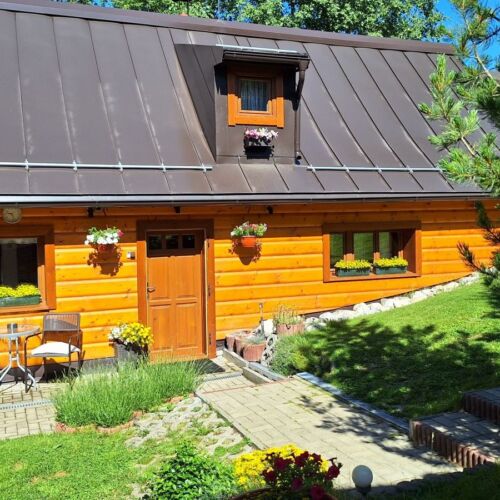 Chata romantică întreaga unitate pentru 5 pers. (se inchirieaza doar integral)