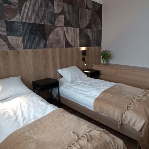 Apartament la etaj cu vedere spre munte cu 2 camere pentru 4 pers.
