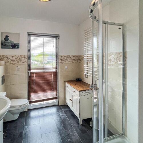 Casă de vară pentru 10 pers. (se inchirieaza doar integral)