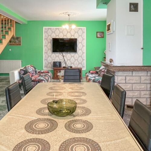 Casă de vară pentru 10 pers. (se inchirieaza doar integral)