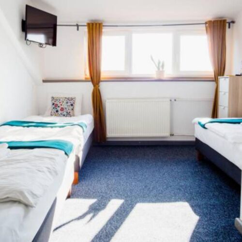 Twin Room (extra bed available)