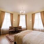 Apartament cu vedere spre oraș cu 2 camere pentru 4 pers.