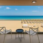 Camera dubla cu vedere spre mare