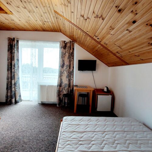 Pokoj s galérií pro 4 os. s výhledem na les