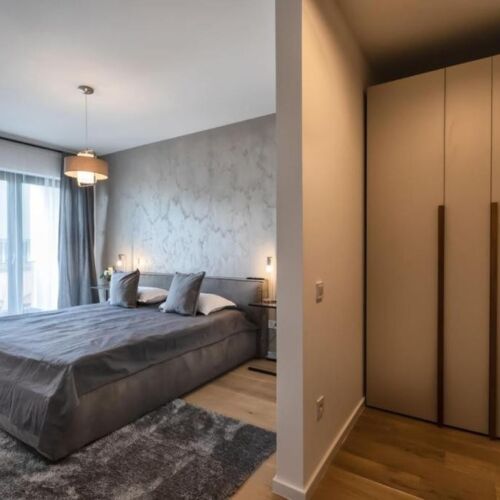 Apartman s balkónem pro 4 os. se 2 ložnicemi na poschodí