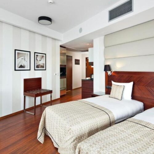 Apartament junior cu 2 camere pentru 3 pers.