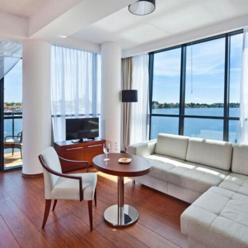 Apartament executive cu 2 camere pentru 3 pers.