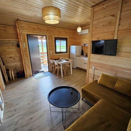 Ground Floor Air Conditioned Summer House for 6 Persons