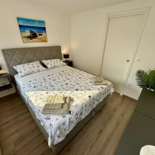 Whole House Holiday Home for 4 Persons