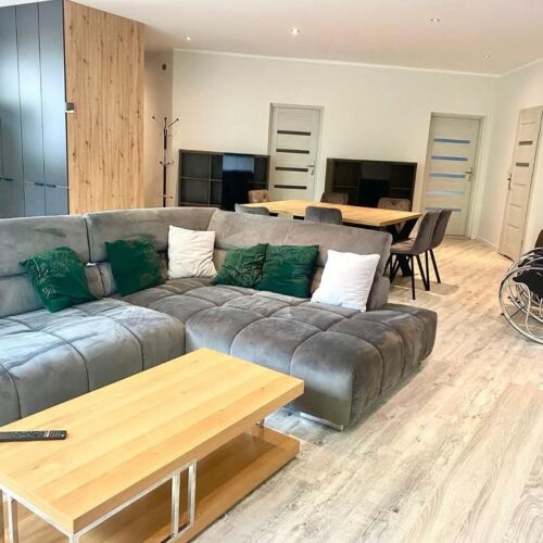 Apartament 4-osobowy z tarasem z widokiem na ogród z 2 pomieszczeniami sypialnianymi