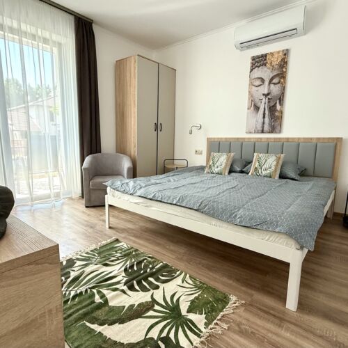 Apartament la parter cu balcon cu 1 camera pentru 2 pers.