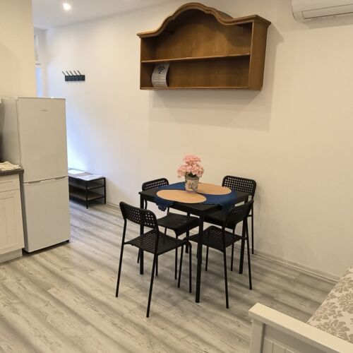 Apartament 4-osobowy Tourist z własną kuchnią z 2 pomieszczeniami sypialnianymi