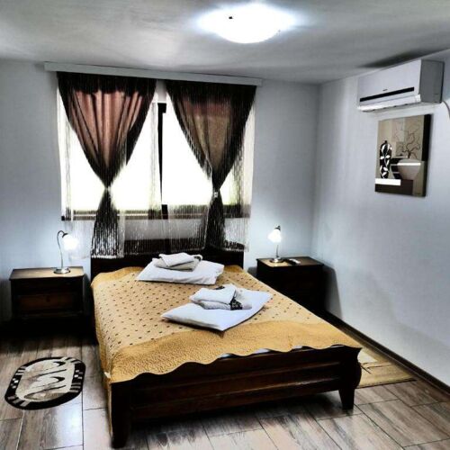 Deluxe  Pokoj s manželskou postelí