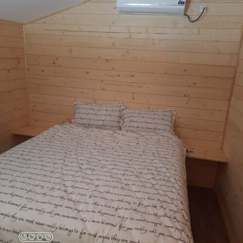 Komfort  Roubenka (jako celek) s manželskou postelí