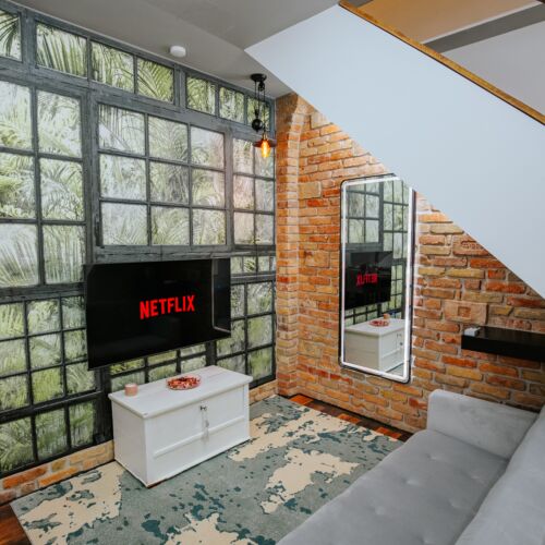 Whole House Ground Floor 3-Room Apartment for 6 Persons