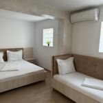 Apartament la parter cu 1 camera pentru 4 pers.