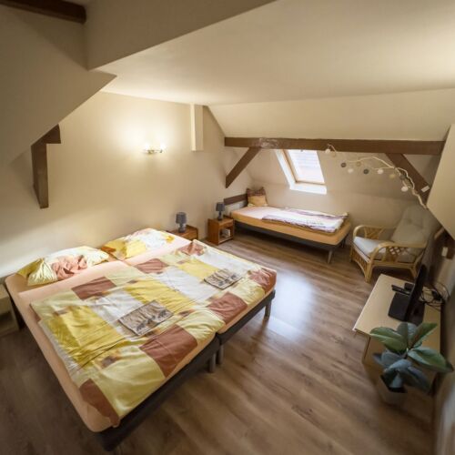 Economy 2-Room Apartment for 5 Persons