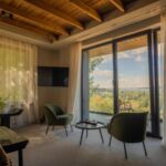 Camera cvadrupla cameră dublă Premium – vedere panoramică și loggia #1