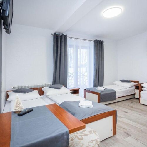 Apartament 5-osobowy na piętrze z widokiem na góry z 2 pomieszczeniami sypialnianymi