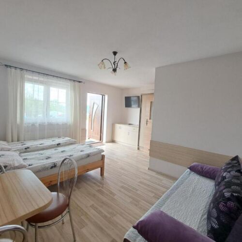 Vierbettzimmer Parterre mit Badezimmer