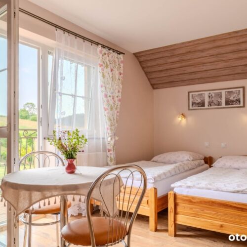Zweibettzimmer Obergeschoss mit Balkon