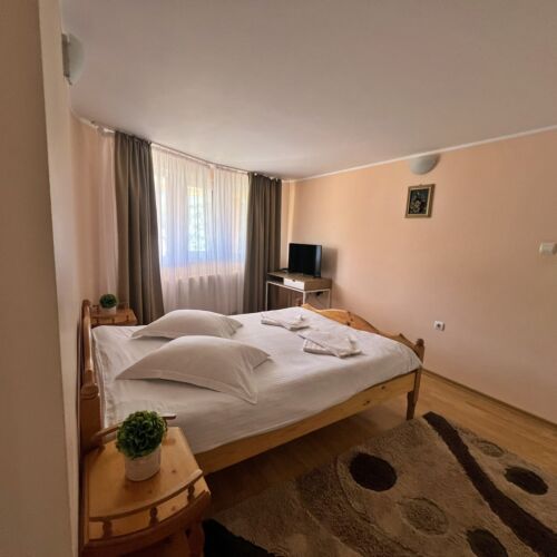 2-Zimmer-Suite für 4 Personen Obergeschoss mit Aussicht auf die Berge