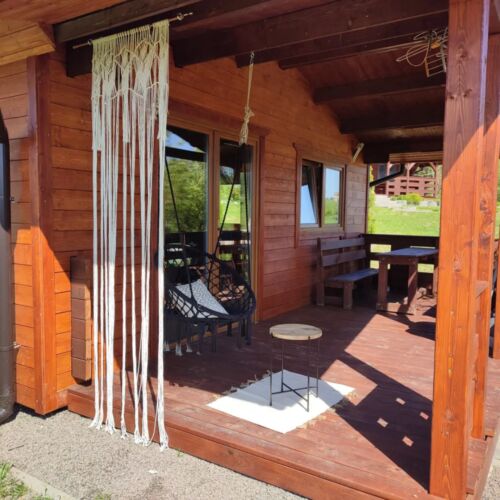 Cabană pentru 6 pers. (se inchirieaza doar integral)