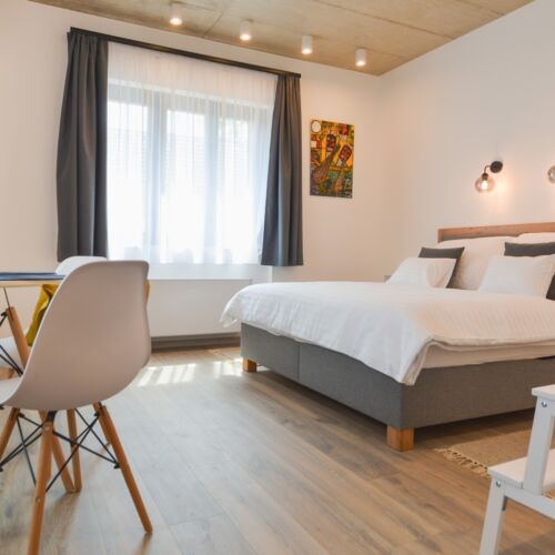 Studio Apartman s manželskou postelí s 1 ložnicí na poschodí