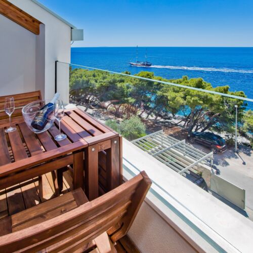 Apartament 2-osobowy na piętrze z widokiem na morze z 1 pomieszczeniem sypialnianym