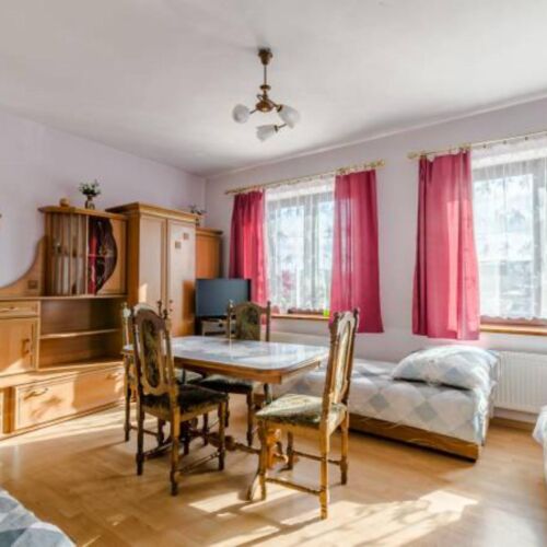 Pokój 3-osobowy na piętrze z widokiem na port